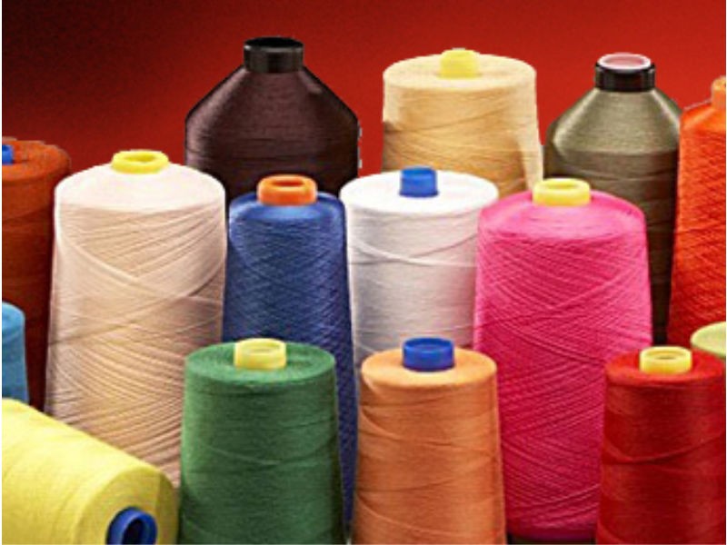 Different types of sewing threads